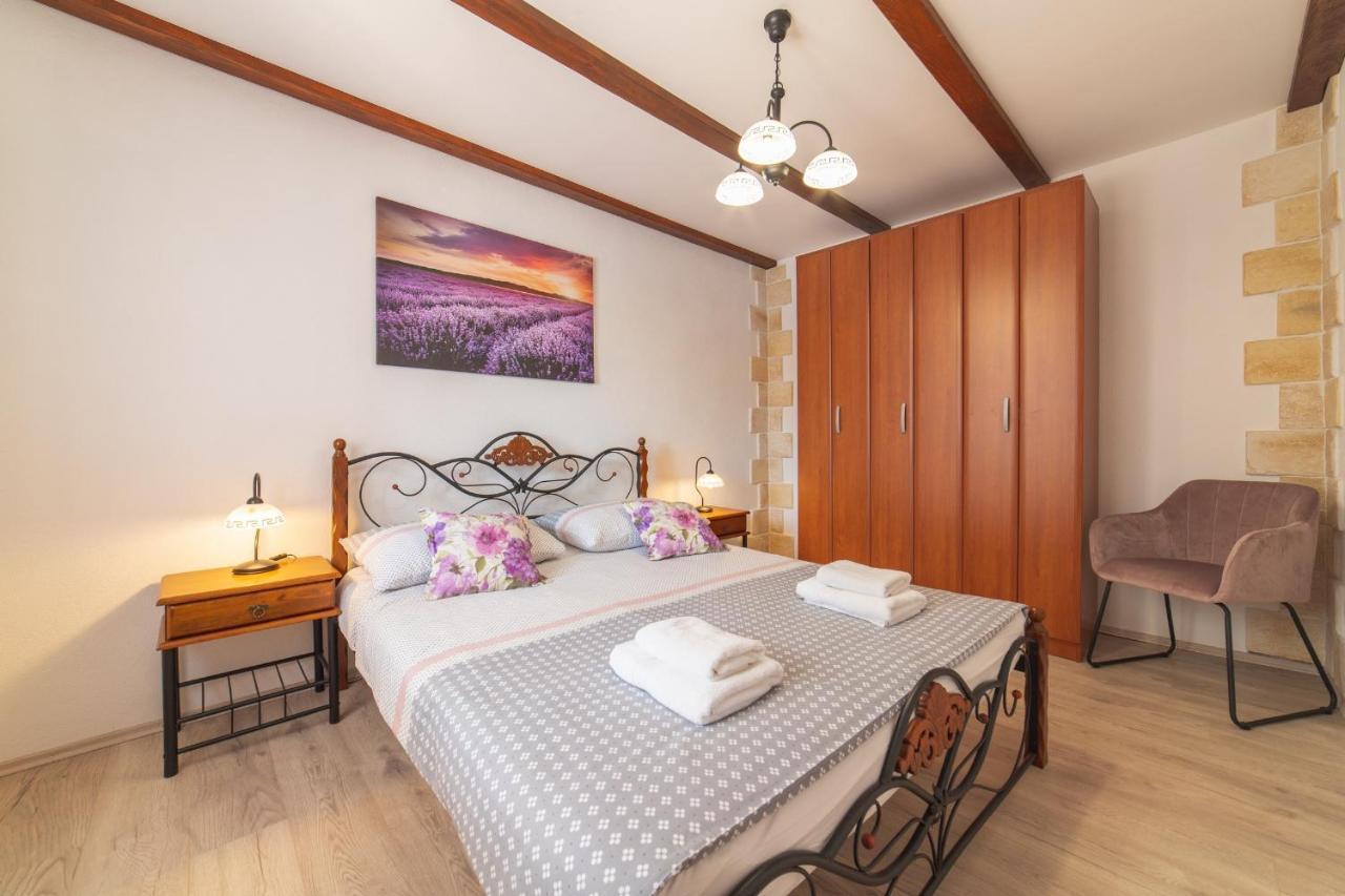 Holiday Home Sego With Private Pool Veliki Brocanac Luaran gambar