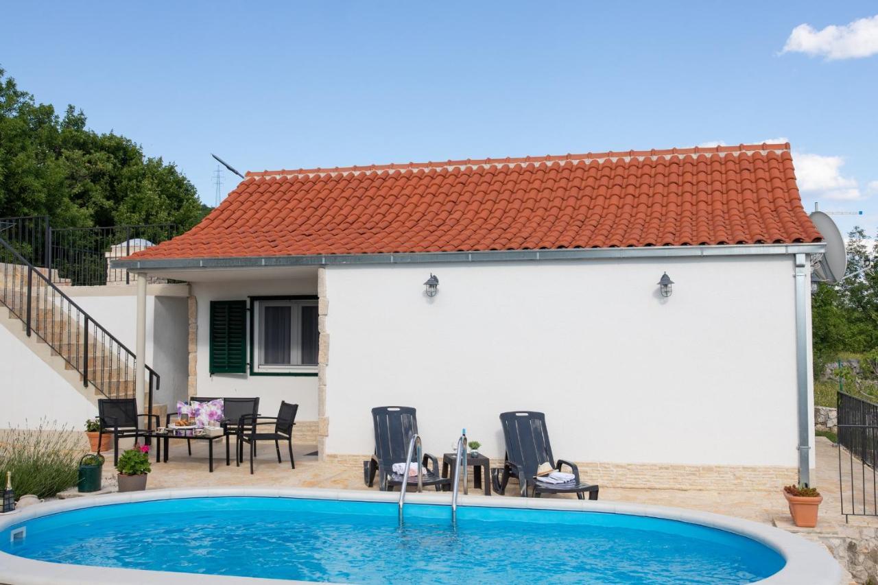 Holiday Home Sego With Private Pool Veliki Brocanac Luaran gambar