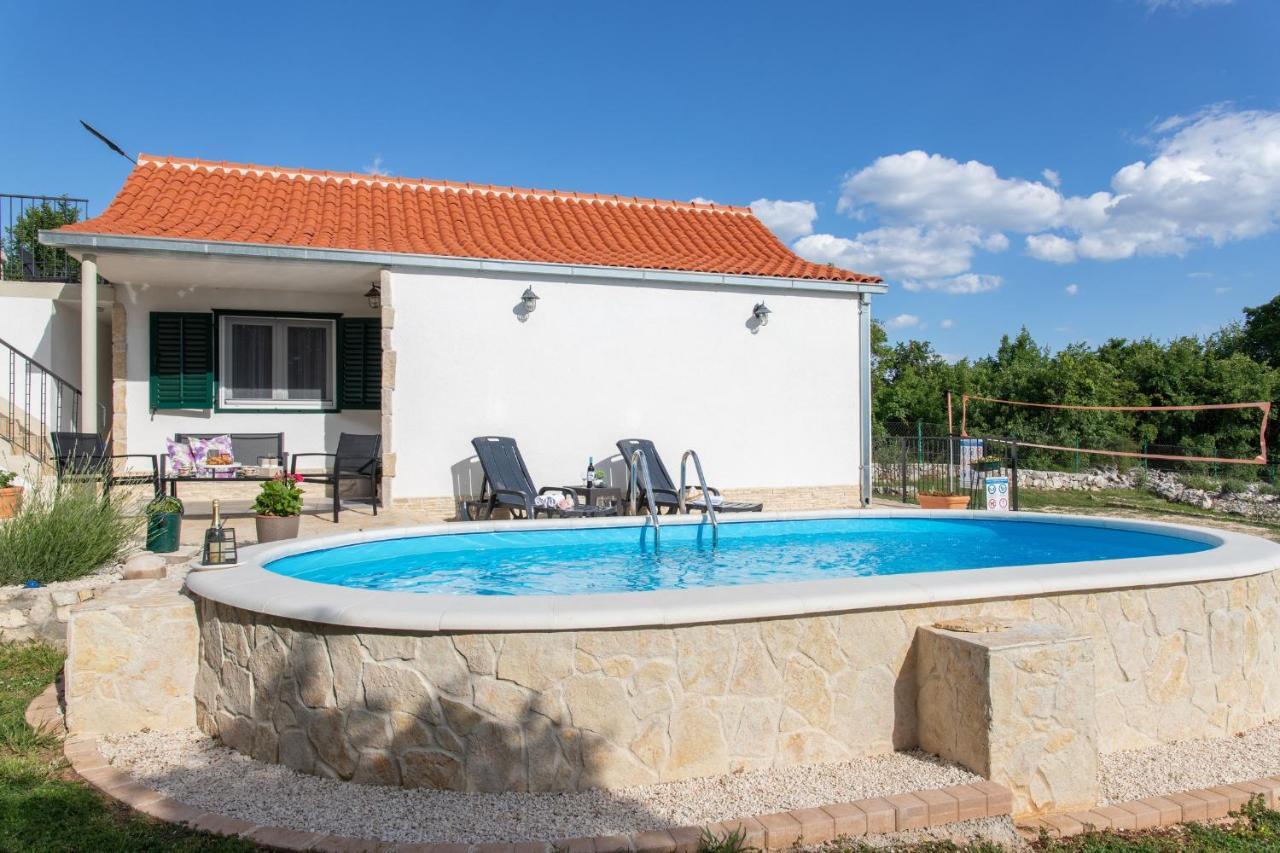 Holiday Home Sego With Private Pool Veliki Brocanac Luaran gambar